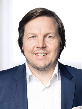 Portraitbild von Philipp Carl, Geschäftsführer bei Rothbaum