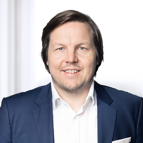 Portraitbild von Philipp Carl, Geschäftsführer bei Rothbaum